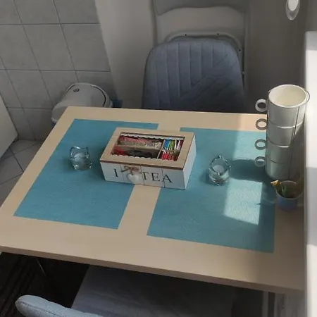 Mona Blue Apartment