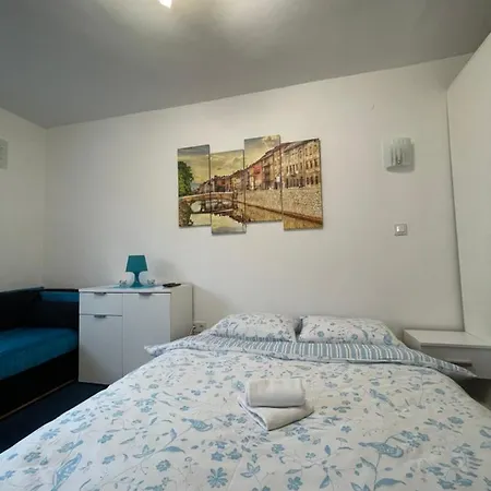 Mona Blue Apartment *