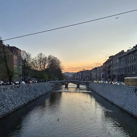 Mona Blue Apartman *