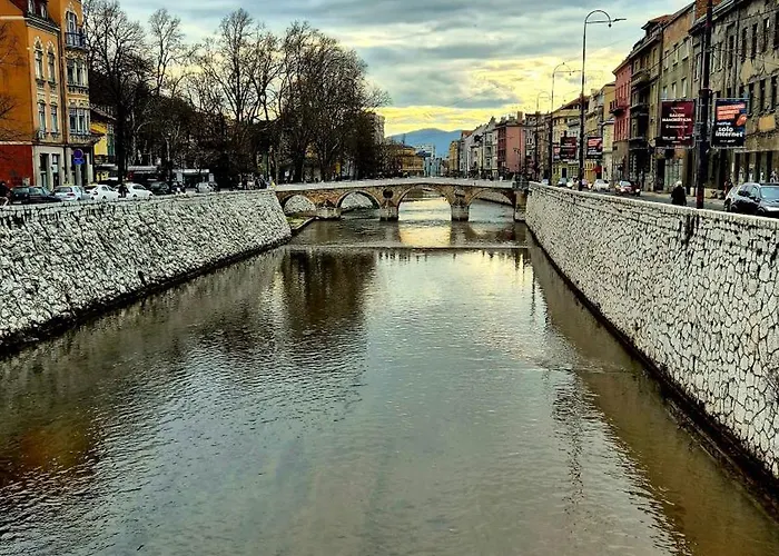 Mona Blue * Sarajevo